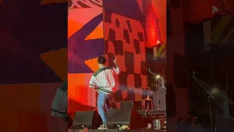 Reza Arap Weird Genius Gemparkan  Panggung Penonton Heboh #rezaarap #weirdgenius #swmusik