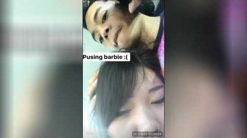 GAYA PACARA REZA ARAP OKTOVIAN DAN TUNANGANNYA