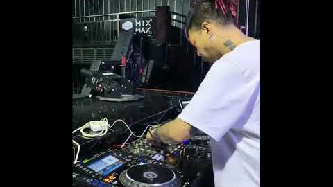 DJ Reza Arap at Boshe Jogja