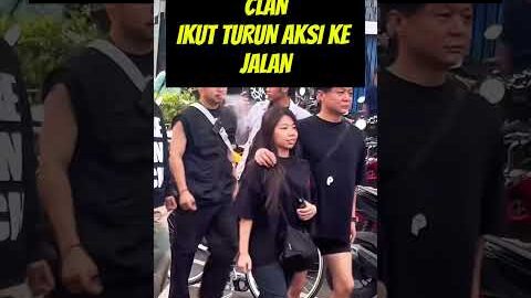 Reza Arap dan geng Maraphton ikut meramaikan aksi unjuk rasa #rezaarap #aloy #aaaclan #marapthon